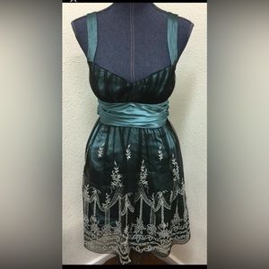 City Triangles size 7/8 Dress Blue Bell Skirt Corset Style Bodice Formal Prom